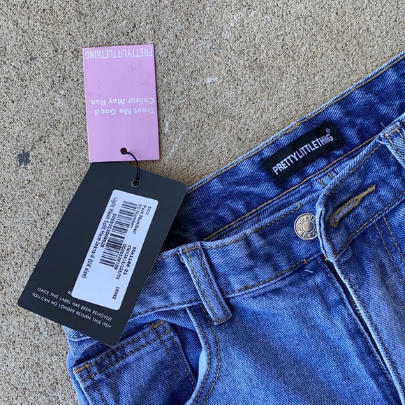 Pretty little thing ankle slit mom jeans - Picture 3 of 4